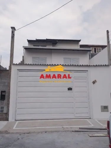 Sobrado à Venda no Jardim Quaresmeira III - Suzano S/P Excelente Localização