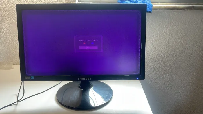 Monitor Samsung com defeito