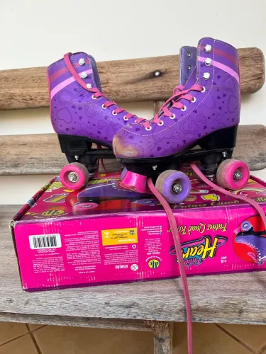 Patins + equipamento de proteção 