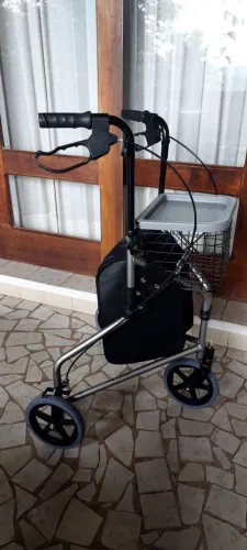 ANDADOR TRICICLO Hidrolight SEMI NOVO