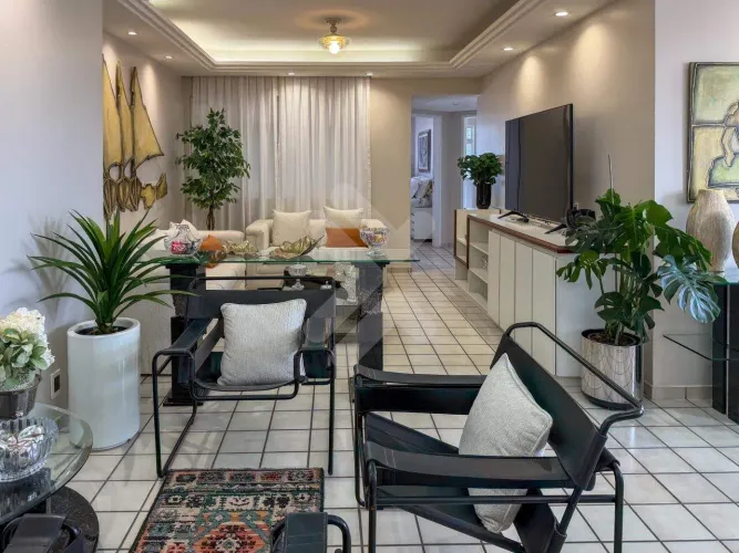 Apartamento 3 Quartos Candelária 133m²