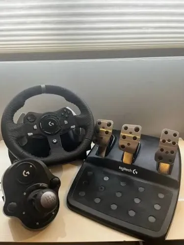 Kit completo G920 usado poucas vezes ainda com selo no pedal do freio !