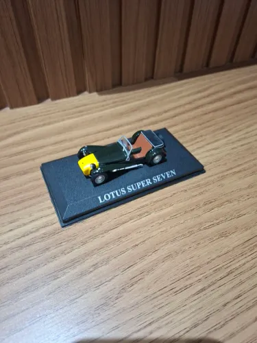 Miniatura Lotus Super Seven