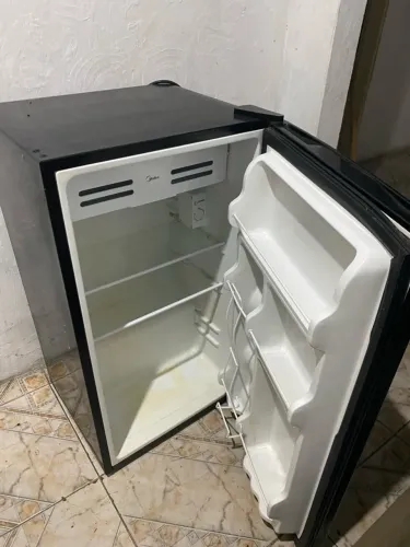 Vendo Frigobar Mídia
