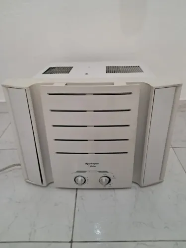 Ar-condicionado de janela springer