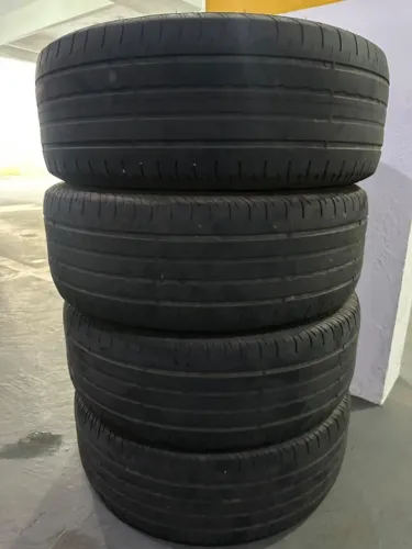 Jogo de Pneu goodyear 205/60R15 - Originais Saveiro