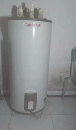 Aquecedor elétrico 100l. Único dono, com nota fiscal. Oportunidade única. Valor de bazar.