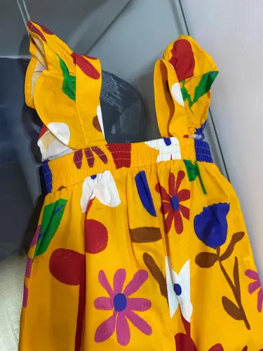 Macacão fábula