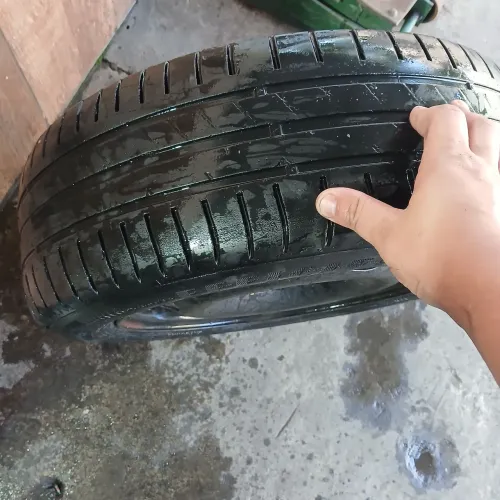 Pneus com roda aro 15