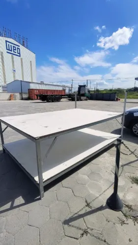 MESA INDUSTRIAL PARA CORTE (TECIDO, COURO....)