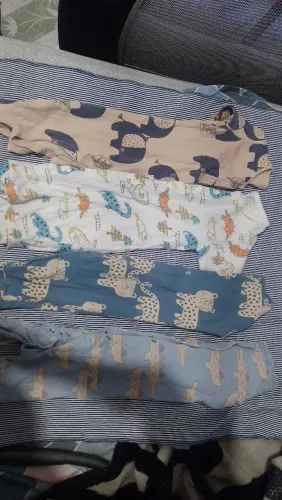 4 macacão next Baby 47 reais Tamanho cabe até 3 anos!<br>?retirar em são Torquato vila velha