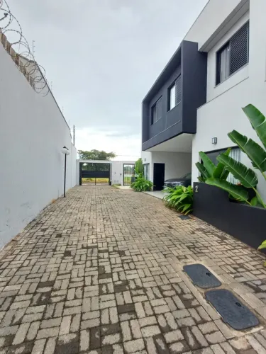 Casa à venda no Condomínio Amatiri.