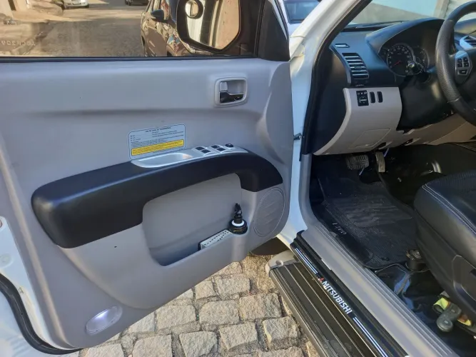Mitsubishi L200 Triton HPE 3.2 CD TB Int.diesel AUT 2016