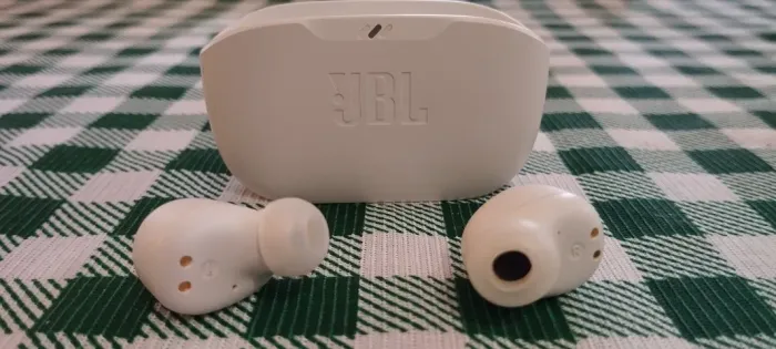 Fone Bluetooth JBL Wave 100TWS Branco - Impecável / Estado de Novo