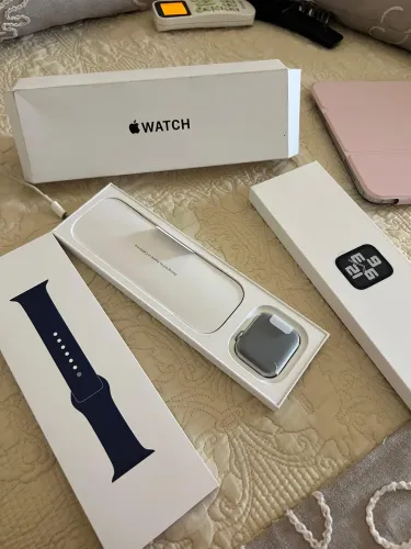 Apple Watch SE 3, 44mm COM 50% 