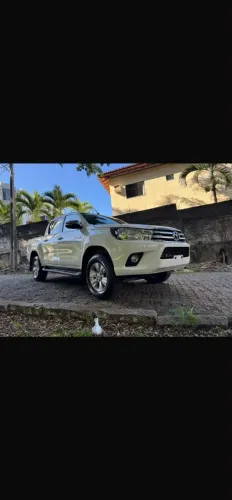 Toyota Hilux CD SRV 4X4 2.8 TDI Diesel Aut. 2017