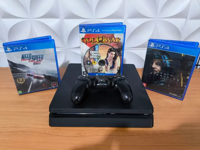 PS4 Slim - 1 Controle + 4 Jogos - Aceito Cartão até 18x 