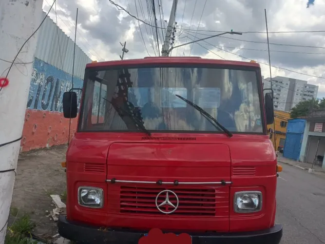 Guincho Mercedes 608.