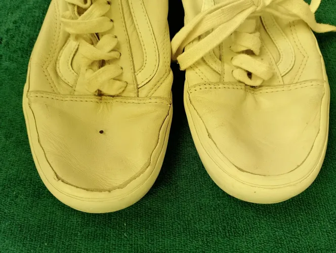 Tênis branco couro sintético estilo skate cadarço - usado<br>