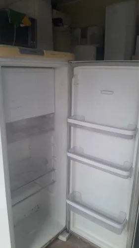 GELADEIRA ELECTROLUX /FROSTFREE/GELO SECO