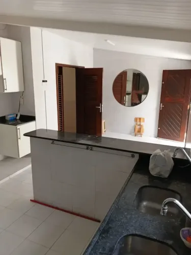 IMPOSSÍVEL NÃO SE APAIXONAR! CASA GIGANTE COM GARAGEM PARA 6 CARROS NO RESIDENCIAL ARARAS