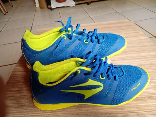 Chuteira Topper por 50 reais