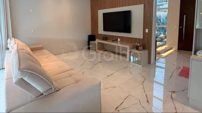 Casa Residencial de 538 m² com 5 suítes no Saco Grande