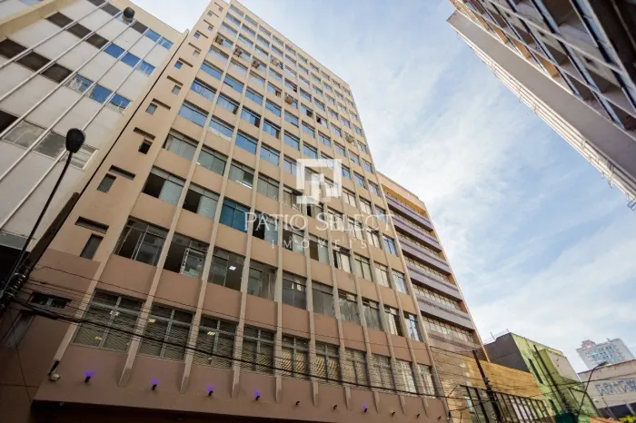 Excelente investimento no centro da cidade | Sala Comercial