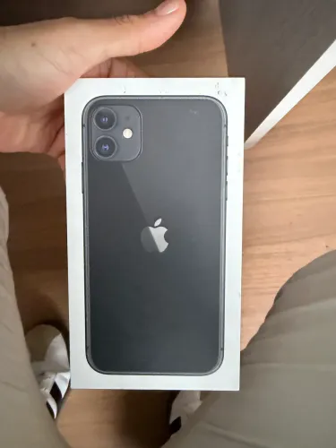 Caixa de iPhones original usadas / valores diferentes
