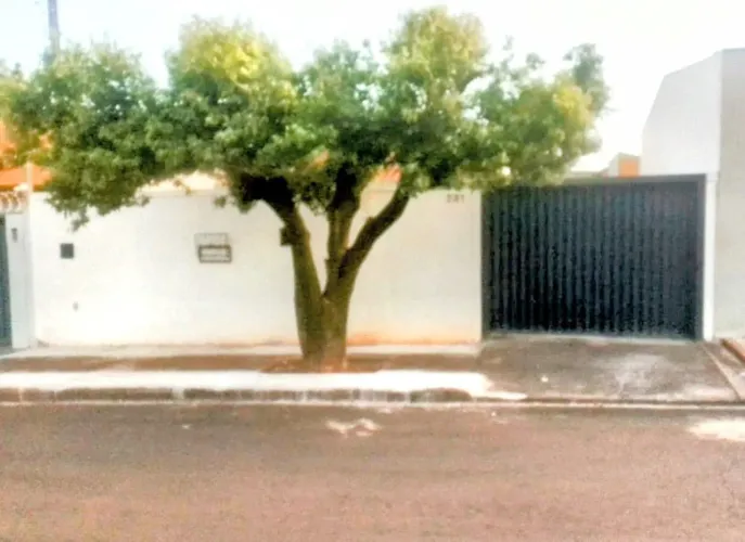 Vende - se casa Barretos SP