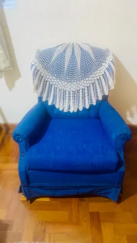 Poltrona para amamentação ou descanso .