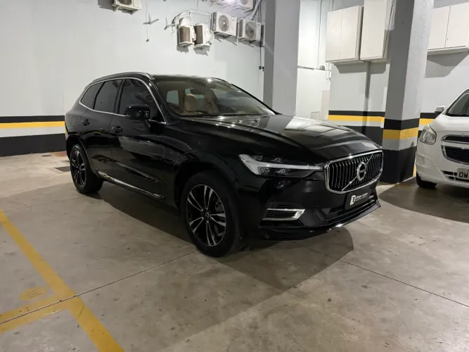 Volvo XC-60 XC 60 T-8 Híbrido Momentum 2.0 5P 2021