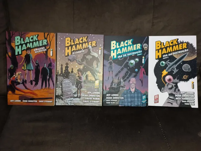 Black Hammer (Completo: 4 volumes)