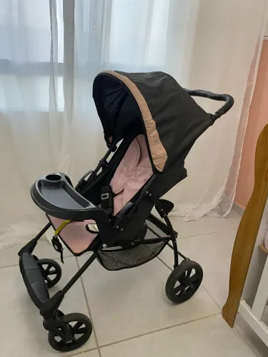 carrinho de bebê