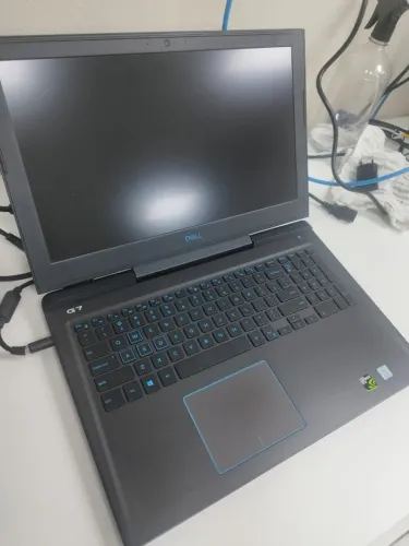 Dell G7 7588 - i7 | GTX 1050 Ti | 32GB RAM | SSD 512GB + HD 1TB