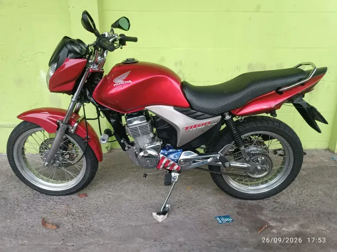 VENDO MOTO HONDA TITAN 2013 ESD FLEX TODA CROMADA