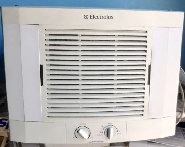 Ar condicionado Eletrolux 7500 BTUs 