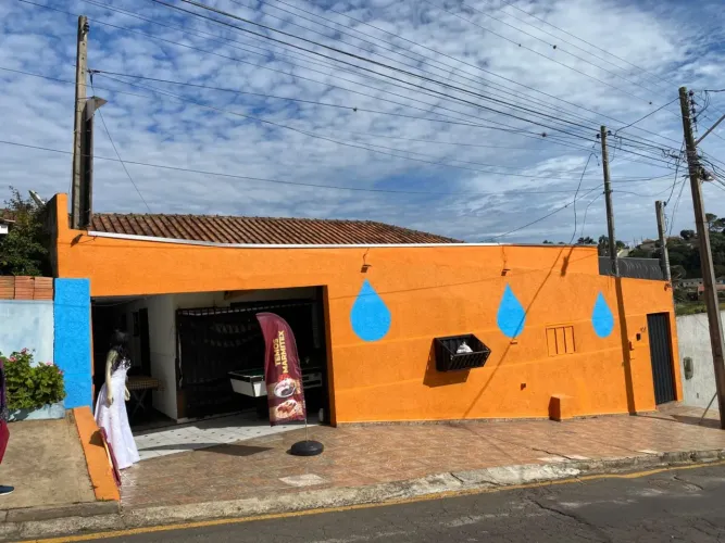 CASA À VENDA NO ESTRELA