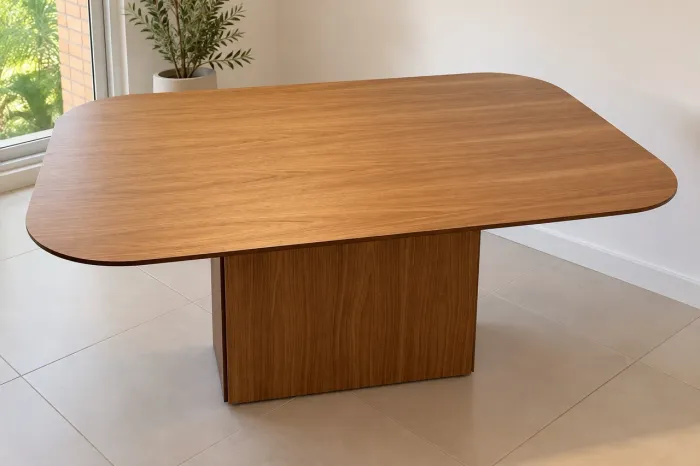 Mesa Tok&Stok - Design moderno