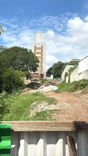 Terreno à venda, 775 m² por R$ 700.000 - Tingui - Curitiba/PR