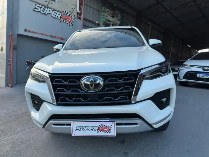 Toyota Hilux SW4 SRX 4X4 2.8 TDI 16V Dies. Aut. 2021