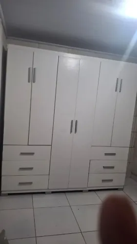Guarda Roupas Semi Novo (Urgente Estou de Mudança)