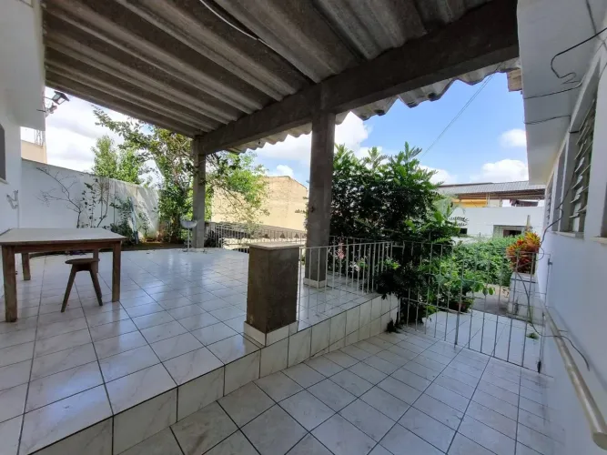 Casa 5 quartos e 3 suítes no B. Ibitiquara em Cachoeiro de Itapemirim - ES