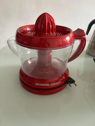 ESPREMEDOR DE LARANJA ELÉTRICO 220V MONDIAL USADO