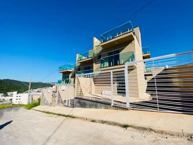 Casa com 2 quartos à venda, por R$440.000 - Juiz de Fora/MG
