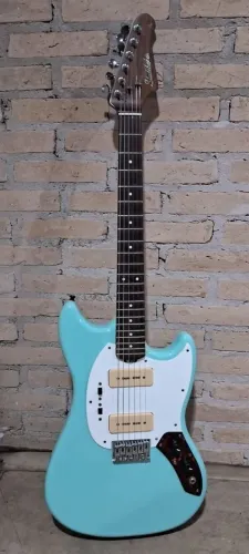 Guitarra Mustang Studebaker Scotsman P90 Daphne Blue