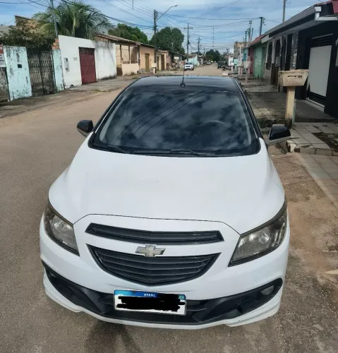 Chevrolet Onix Hatch Effect 1.4 8V Flex Power Mec. 4P 2015