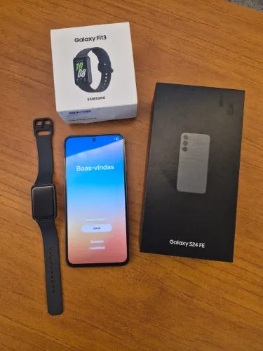 Samsung Galaxy S24 FE 128GB + Galaxy Fit 3 ? Completo, com Nota Fiscal!
