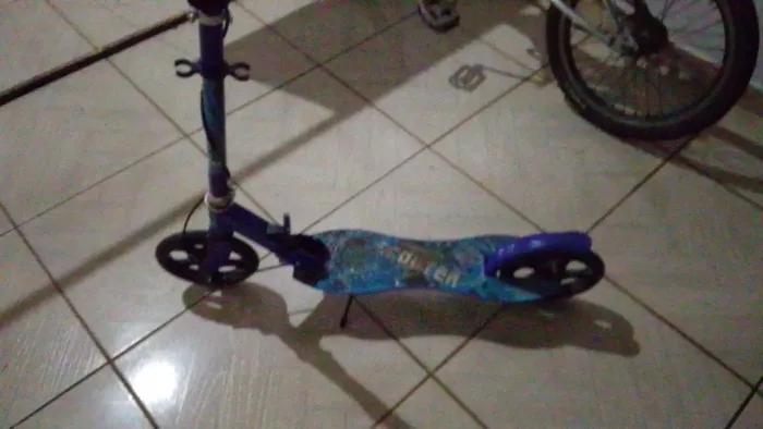 Patinete infantil usado azul