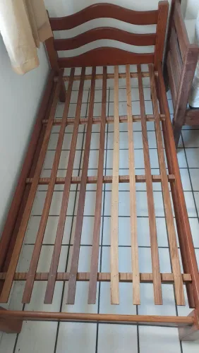 Cama Solteiro madeira maciça